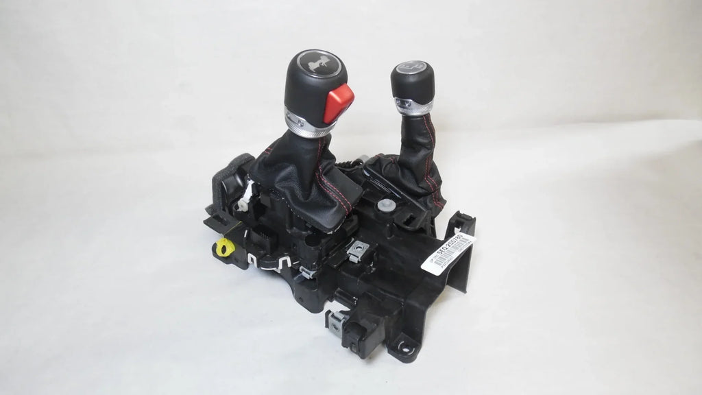 Pre-Owned 2023 Jeep Wrangler Rubicon Automatic Floor Shift Assembly OEM (Good)