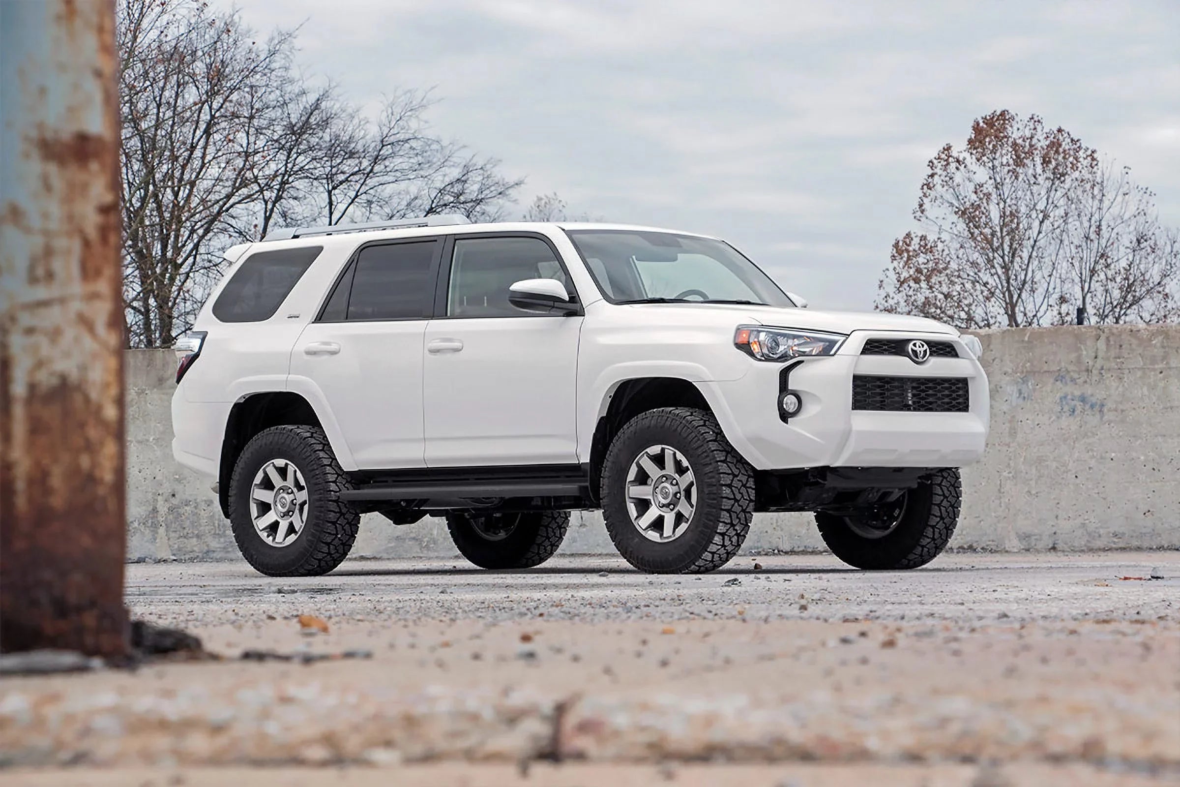 Rough Country 3" Lift Kit w/N3 Struts & Coils for 03-09 4Runner/07-14 FJ - 76031 Fits select: 2003-2009 TOYOTA 4RUNNER, 2007-2014 TOYOTA FJ CRUISER