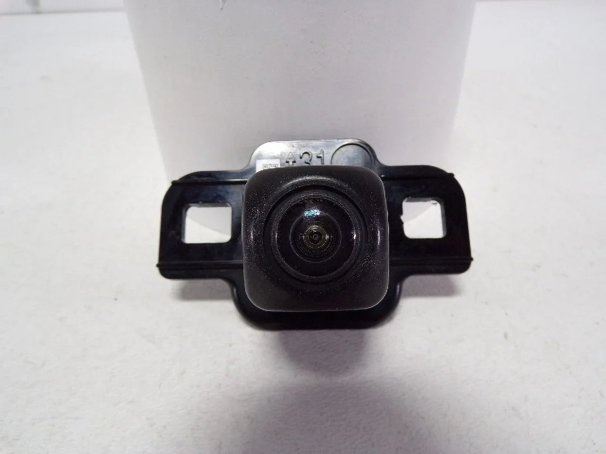 Pre-Owned 19-22 Toyota Rav4 Rear View Backup Camera OEM LKQ (Good)