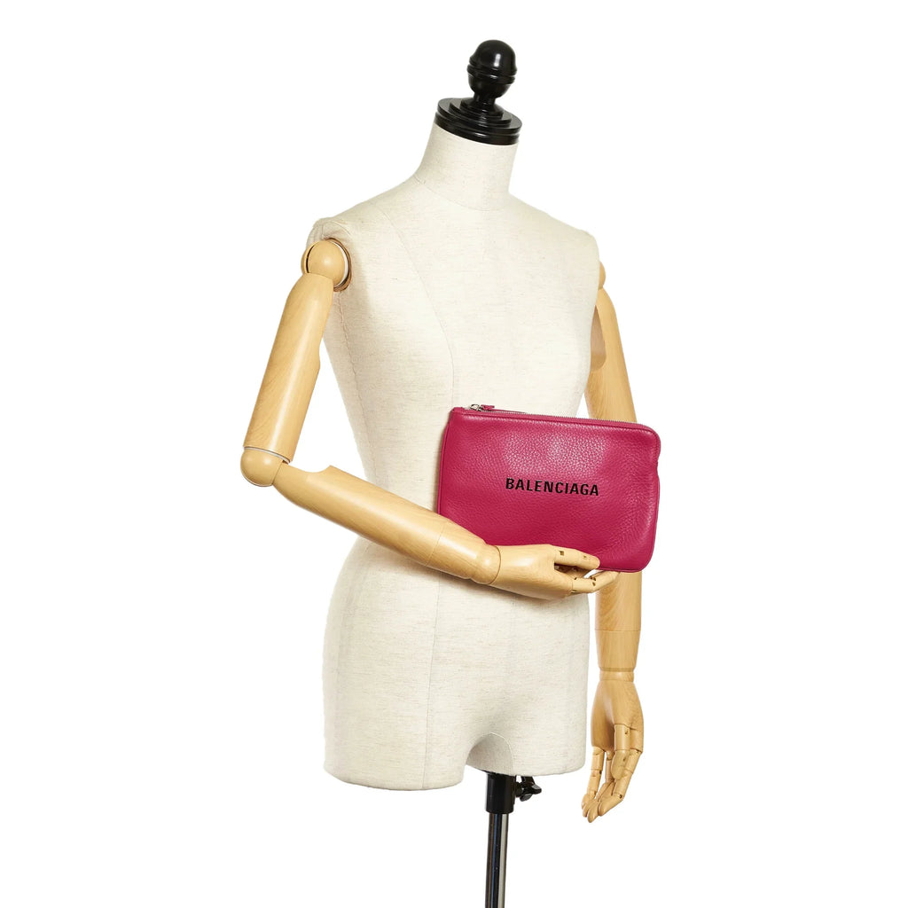 Pre-Owned Authenticated Balenciaga XS Everyday Pouch Calf Leather Pink Women (Good)