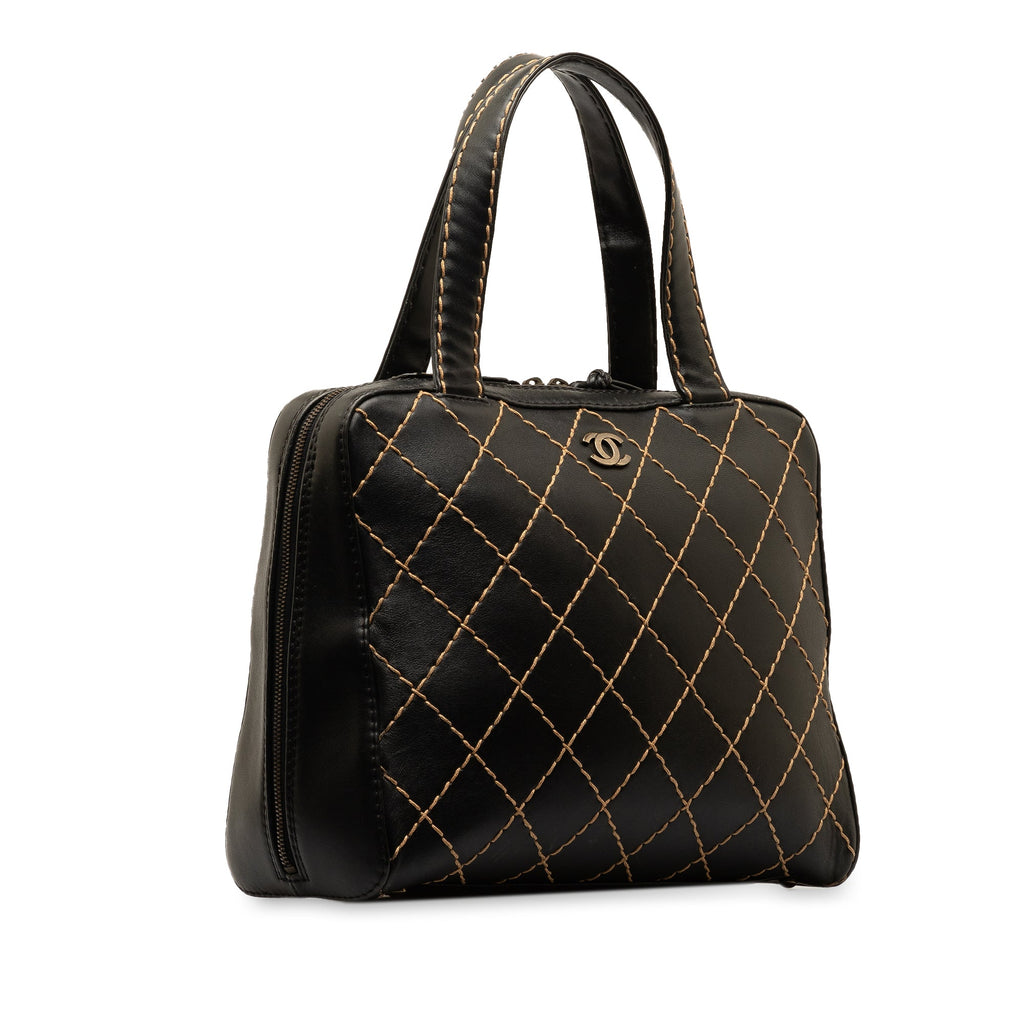 Pre-Owned Authenticated Chanel CC Wild Stitch Handbag Lambskin Leather Black Top HandleBag Unisex (Good)