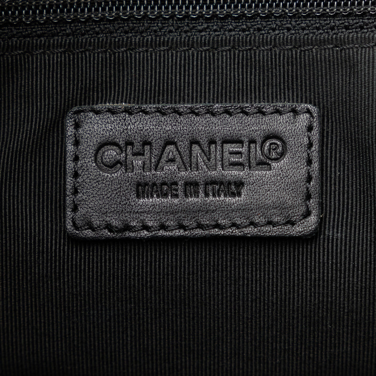 Pre-Owned Authenticated Chanel CC Wild Stitch Handbag Lambskin Leather Black Top HandleBag Unisex (Good)