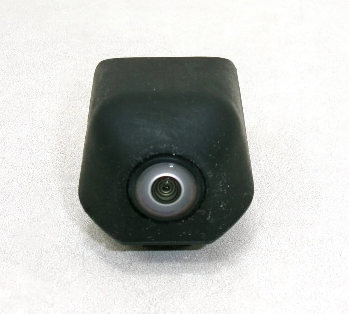 Pre-Owned 2016 BMW 740i Rear View Backup Camera OEM (Good)
