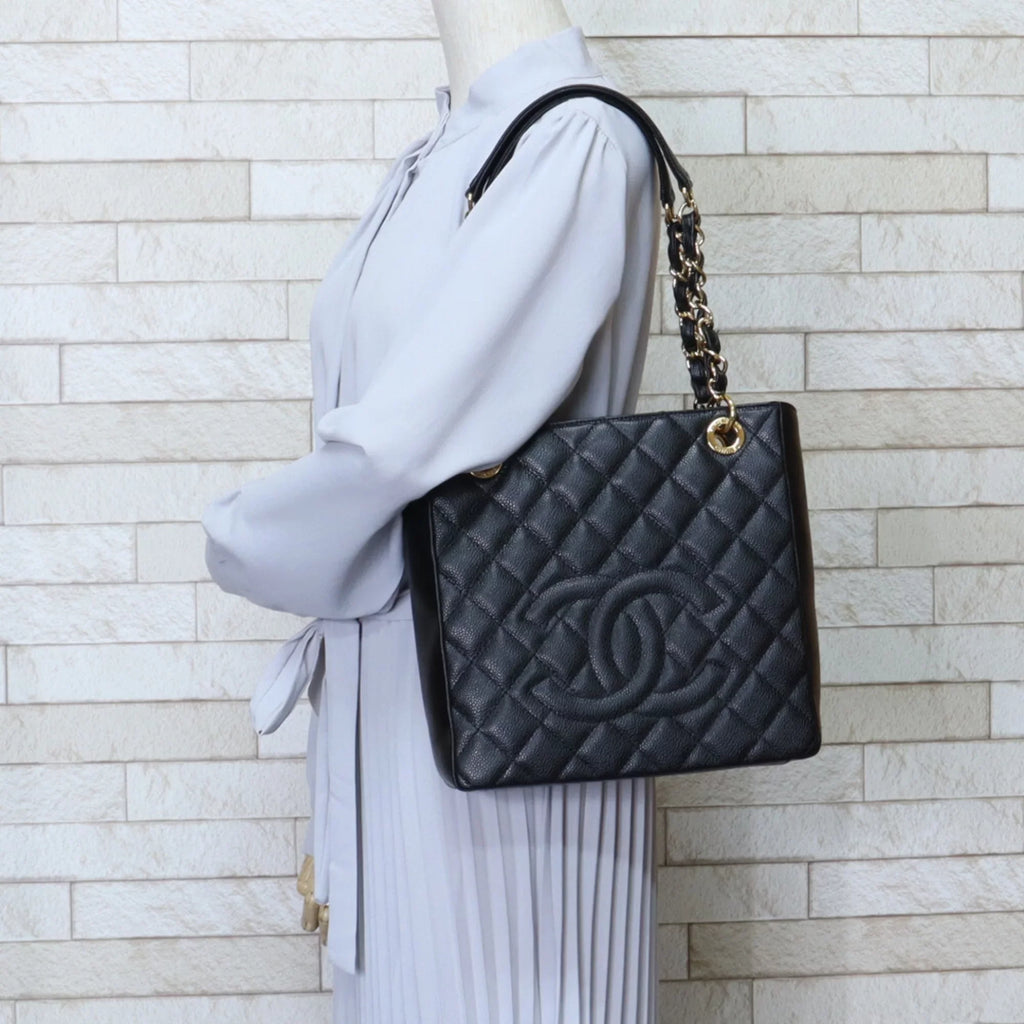 Pre-Owned Chanel CHANEL chain shoulder bag leather black ladies (Good)