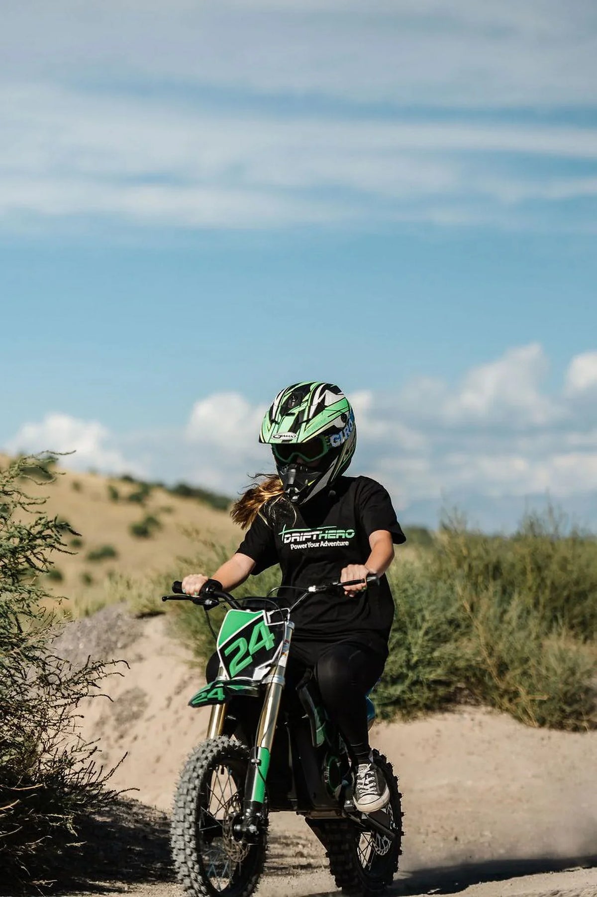 DRIFT HERO 1000W, 36v10ah Lithiom Ion, Electric Dirt Bike, 18MPH Max Speed, variable speed & torque controls for parents, Toys motocross for Kids, Teens, Black, Green